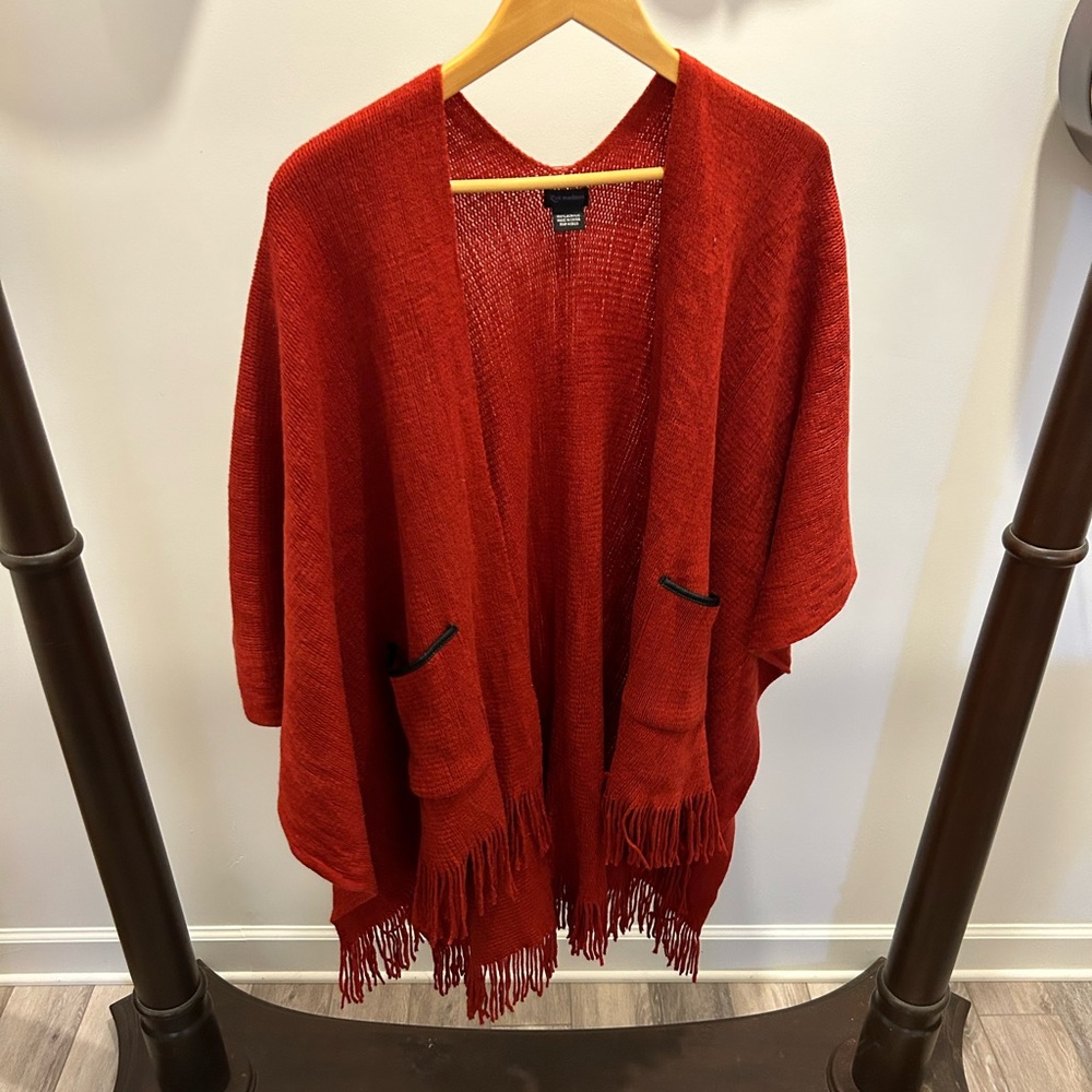 NWOT soft red shawl with pockets - Picture 1 of 2